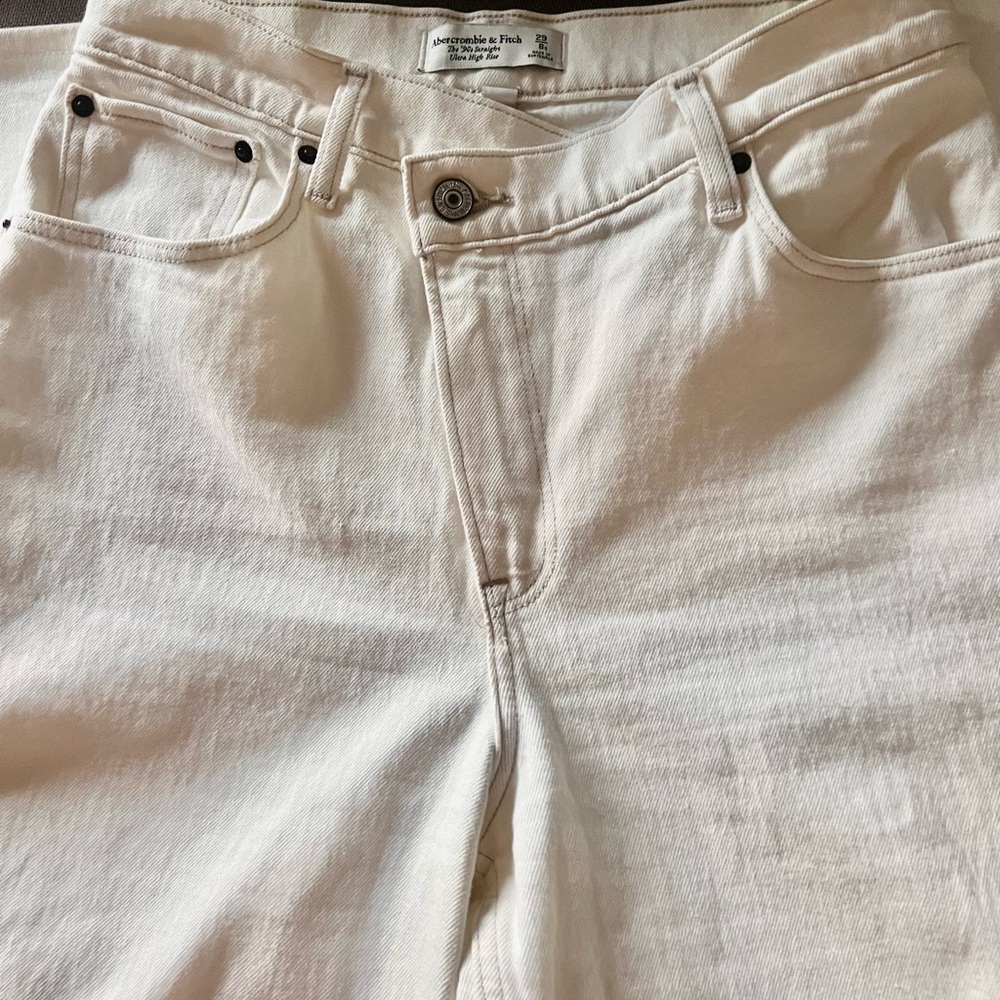 Abercrombie & Fitch Women's Cream Straight Leg Jeans